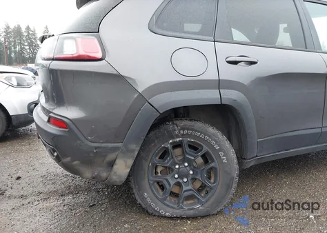 2022 Jeep Cherokee X 4X4 from USA, damaged, VIN 1C4PJMCX9ND528969